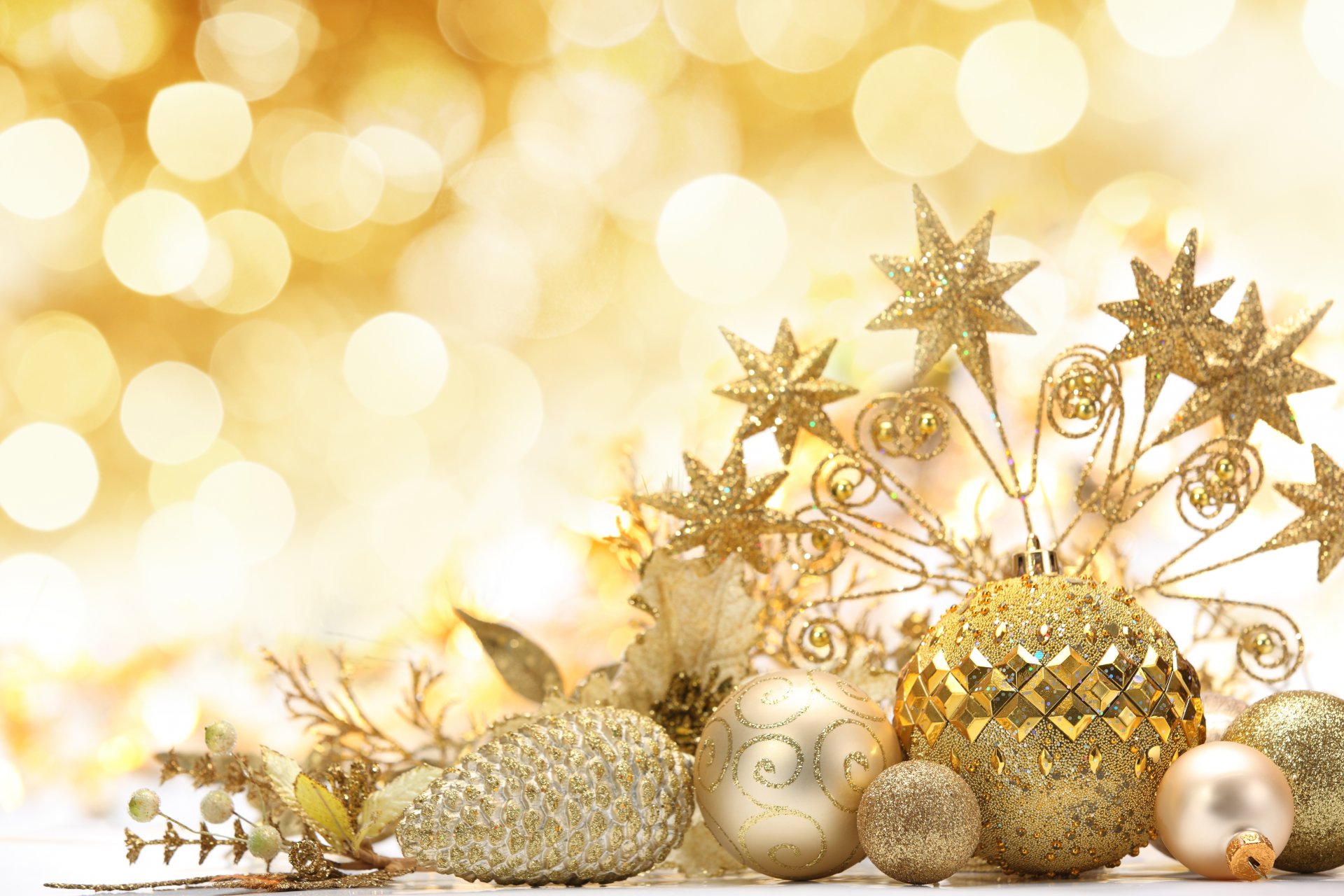 palle palle coni stelle oro paillettes modelli albero di natale giocattoli decorazioni decorazioni bokeh vacanze natale nuovo anno