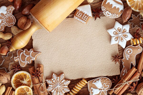 Papel enmarcado de galletas de Navidad con glaseado blanco