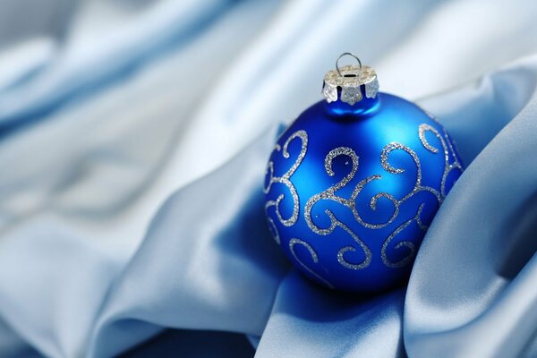 Christmas colors - Blue, White, Gold