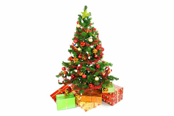 Sapin artificiel et beaucoup de cadeaux