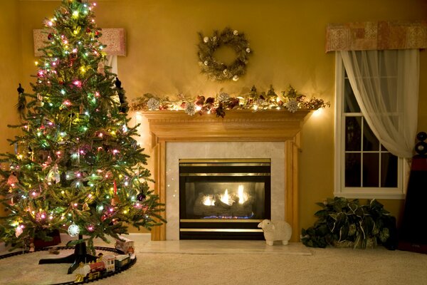 Décoration de chambre de Noël avec des guirlandes