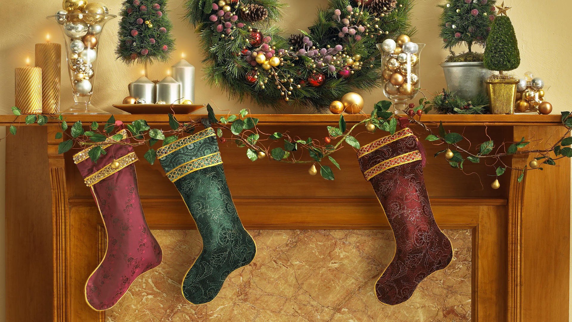 holiday christmas fireplace decoration socks balls candle