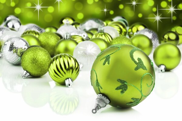 Green and silver Christmas balls