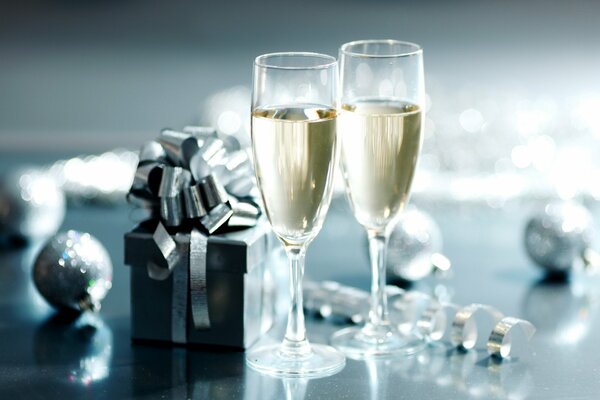 Romantic aesthetics of the new year - champagne