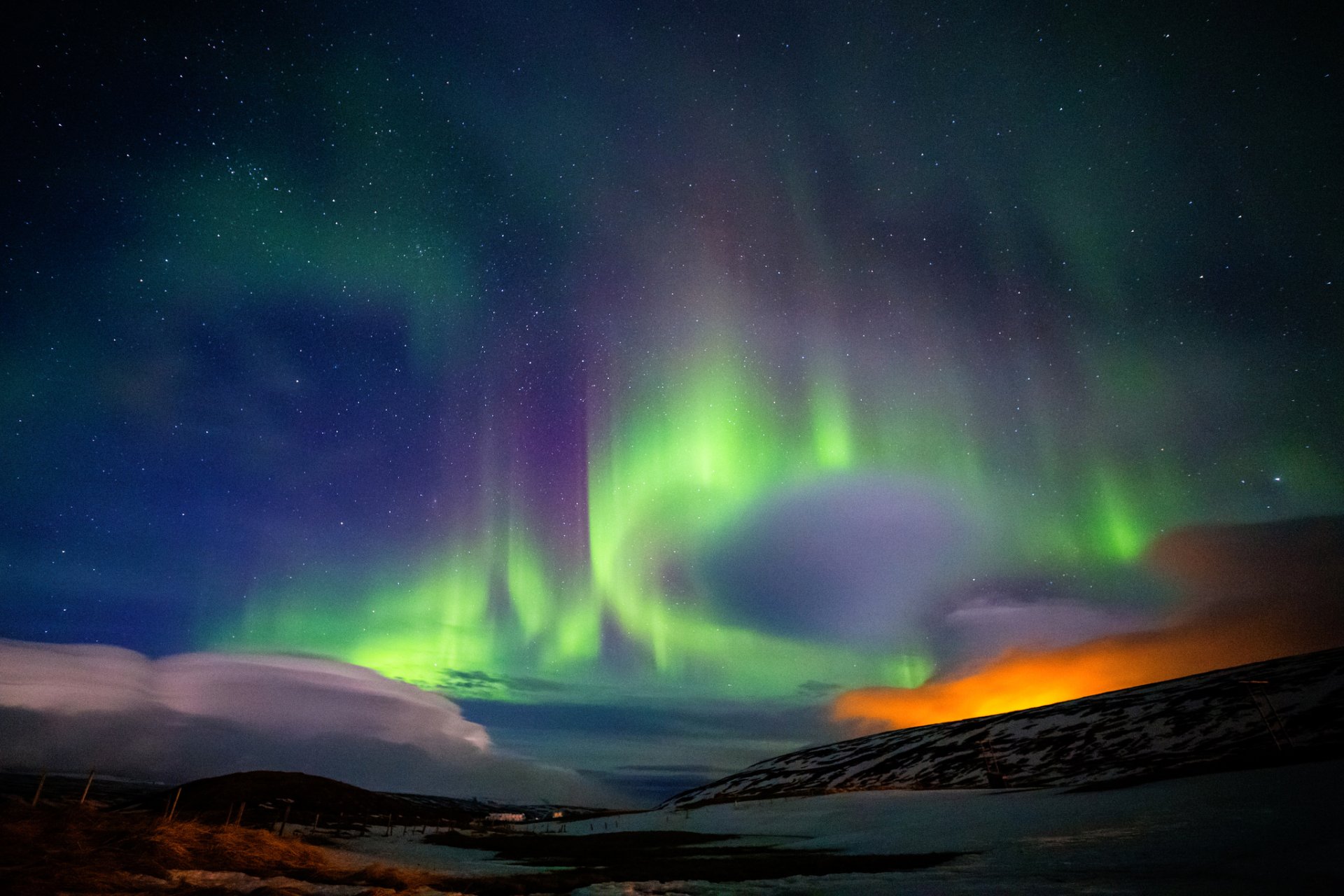 ciel étoiles nuit aurore nord montagnes