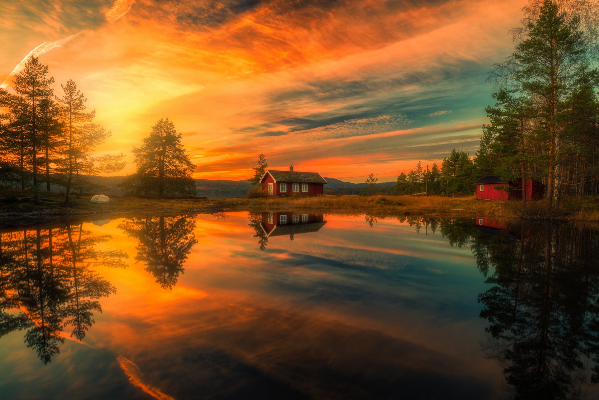 ringerike norvège lac réflexion maison coucher de soleil arbres