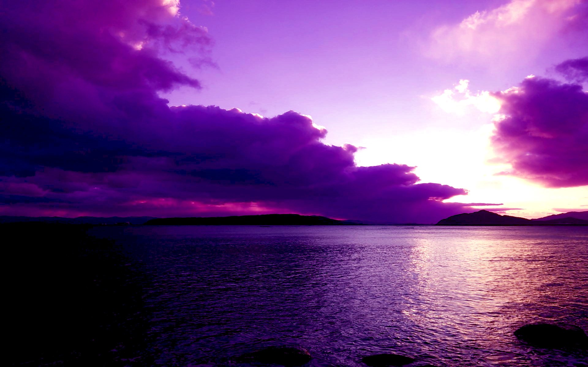 ciel nuages nuages coucher de soleil lueur montagnes lac