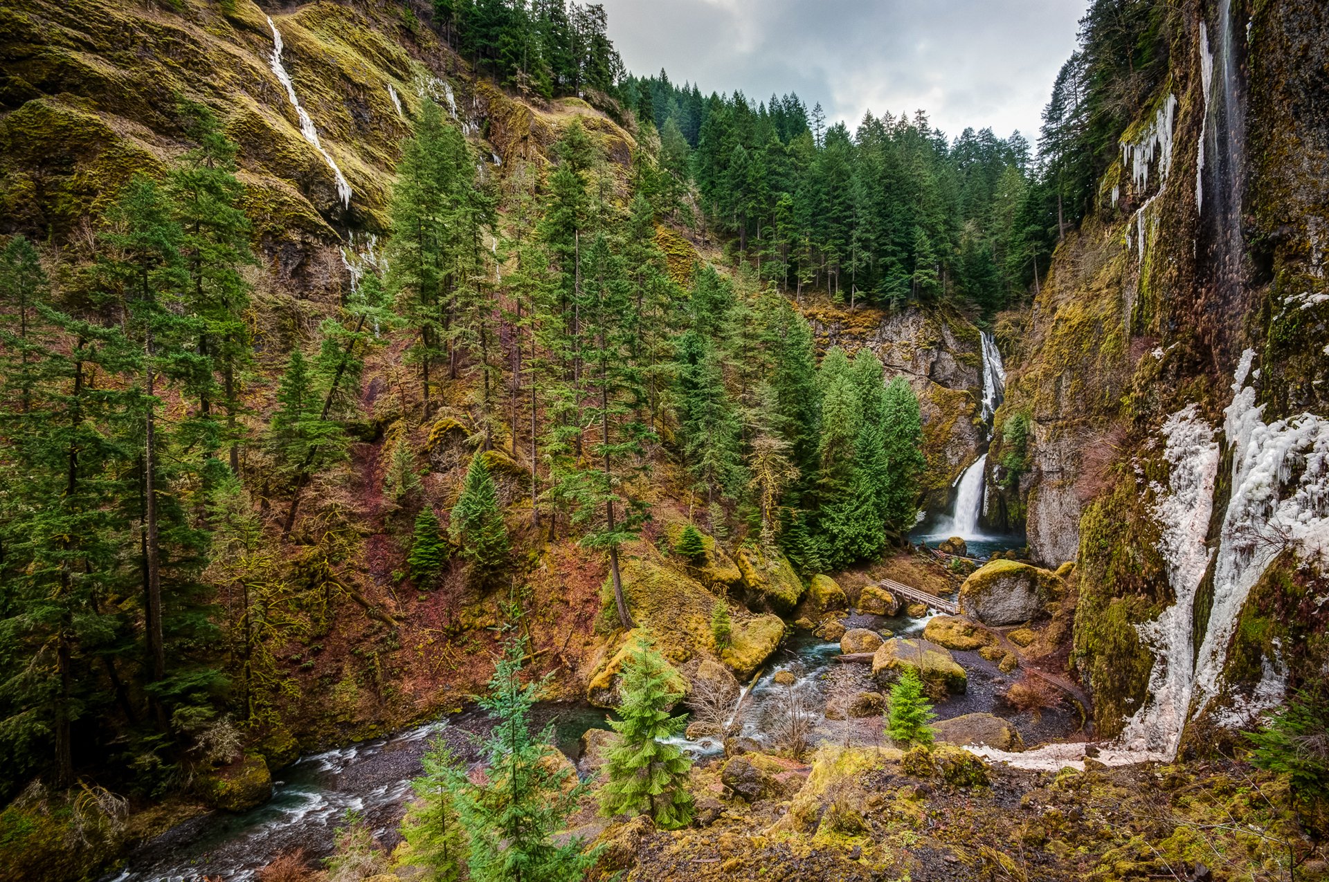 oregon columbia river sky clouds mountain tree river waterfall