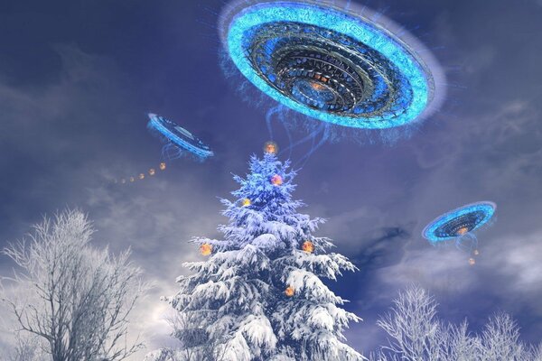 La nave UFO brilla sull albero di Natale