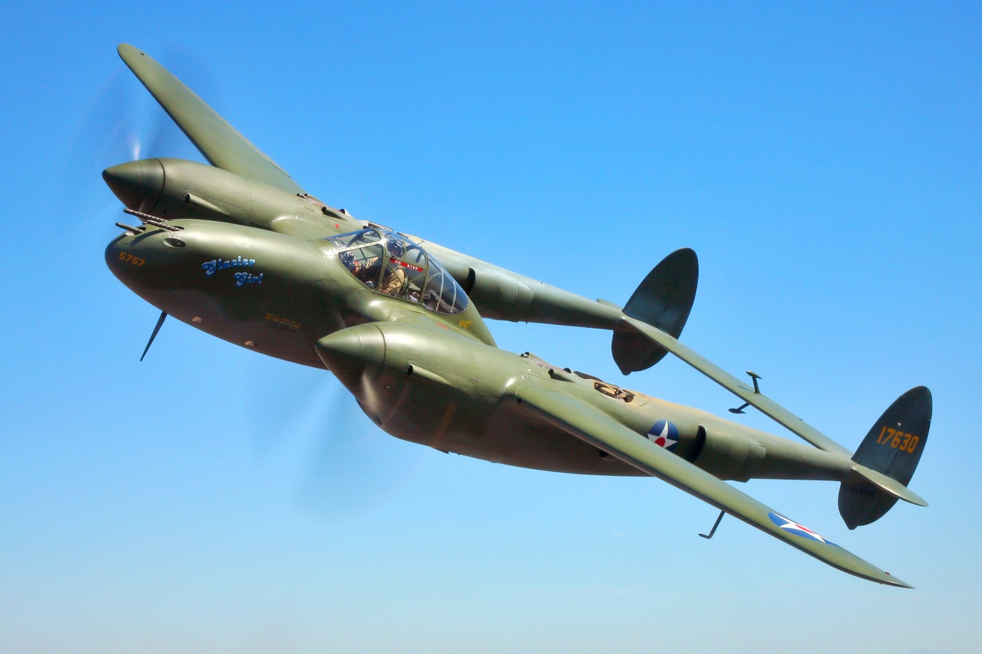 niebo samolot lockheed p-38 lightning p-38 lightning amerykański ciężki myśliwiec ww2