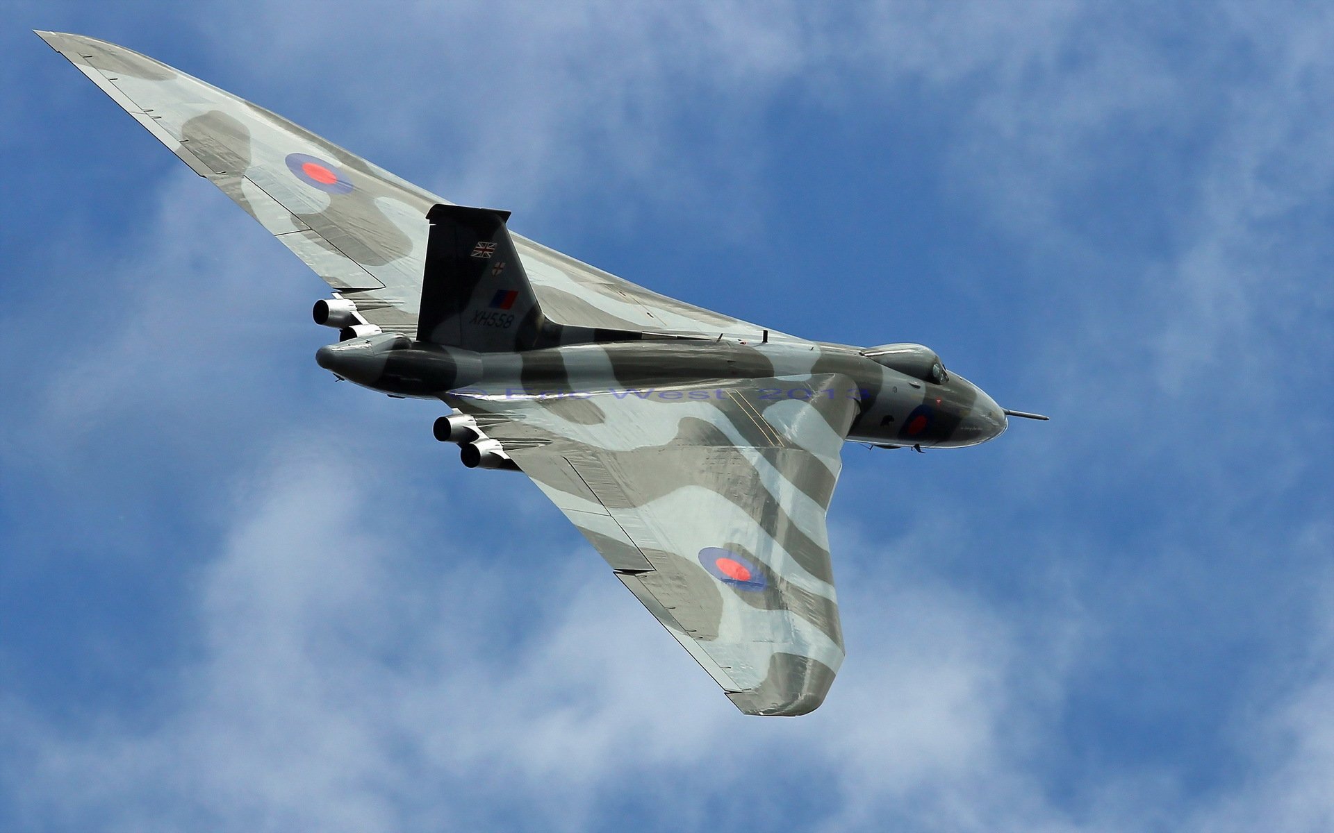 avro vulcan avion arme