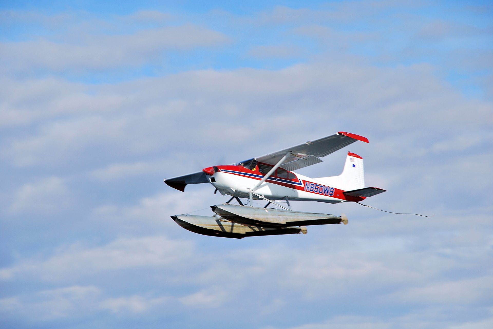 ky cessna a185f single-engined light aircraft float