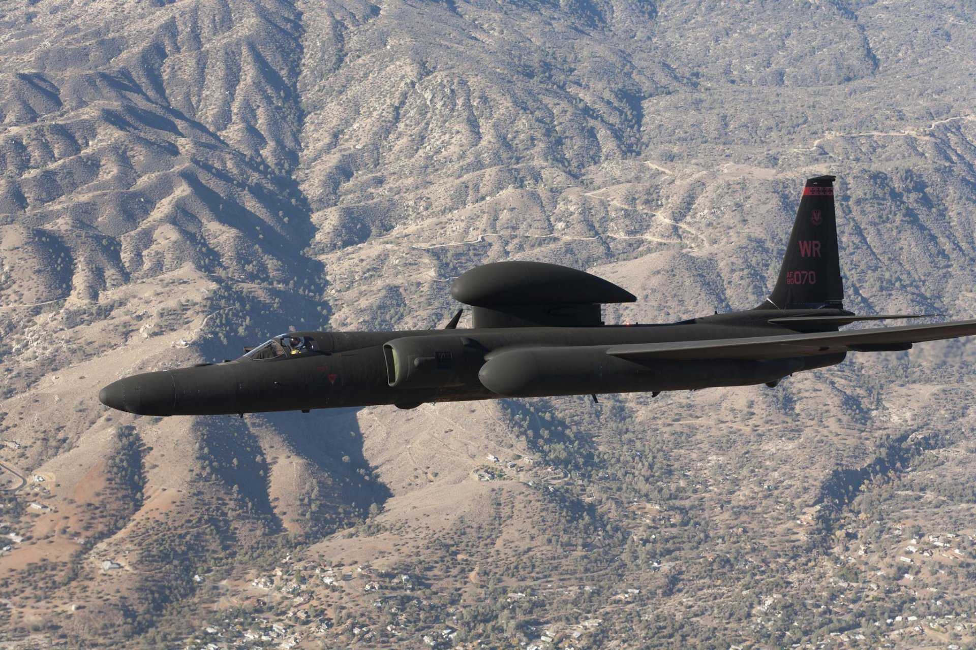 lockheed u-2 dragon lady high-altitude strategic scout flight landscape