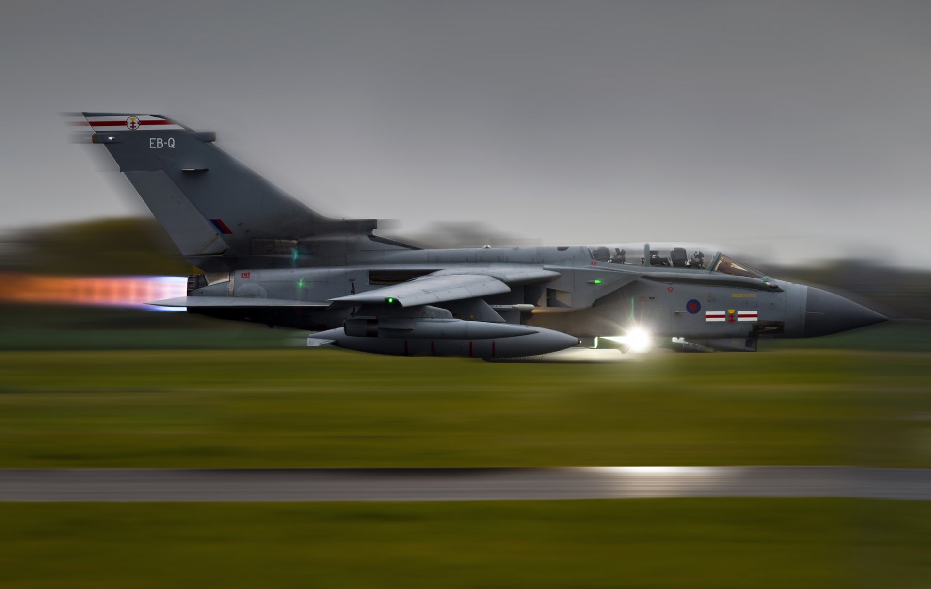 panavia tornado gr4 caza bombardero despegue velocidad