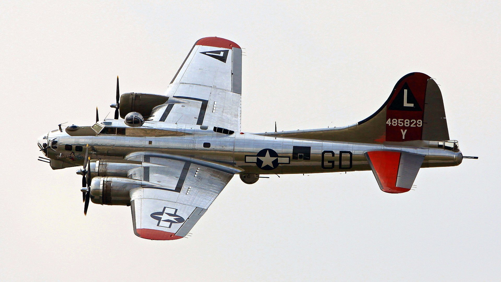 flug flugzeug himmel bomber boeing b-17 fliegen festung fliegende festung