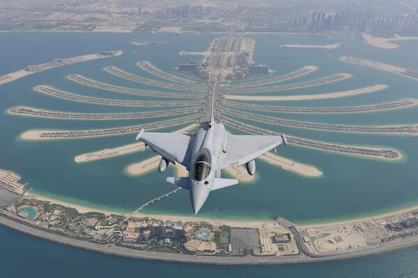 Chasseur polyvalent en vol mais à Dubaï
