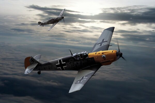 Samoloty nad chmurami latające podczas ii Wojny Światowej