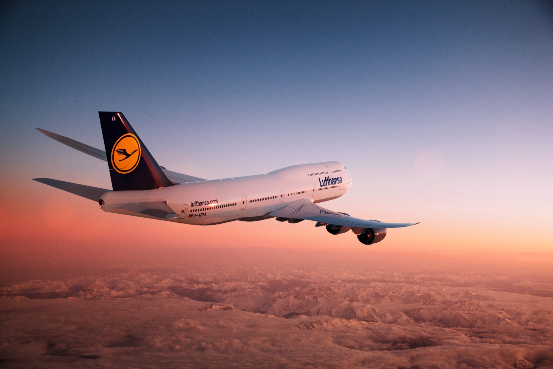 boeing lufthansa tramonto aereo volare in aria cielo montagne terra volo aereo di linea