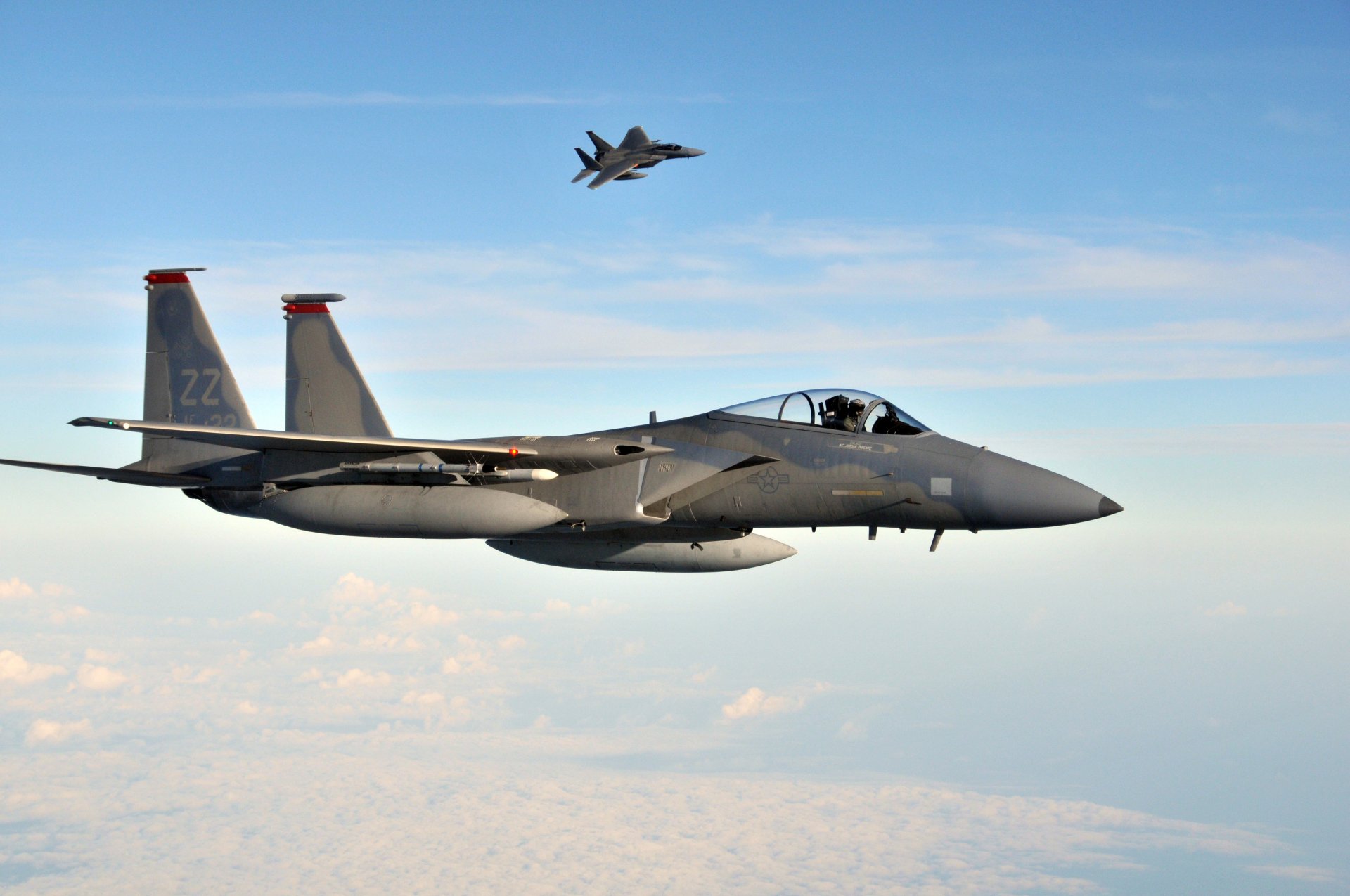 fuerza aérea de ee.uu. f-15c eagles kadena base aérea japón vuelo cielo nubes