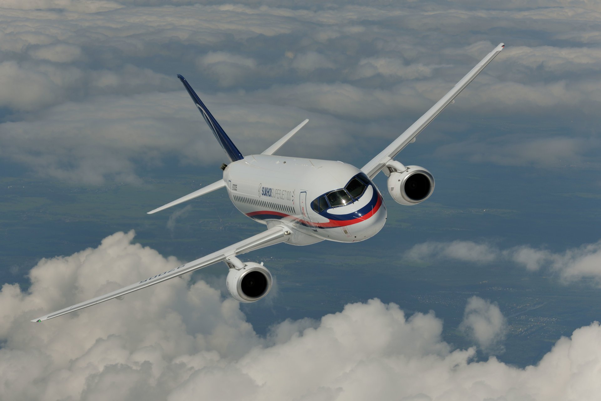 trocken superjet 100 flugzeug himmel