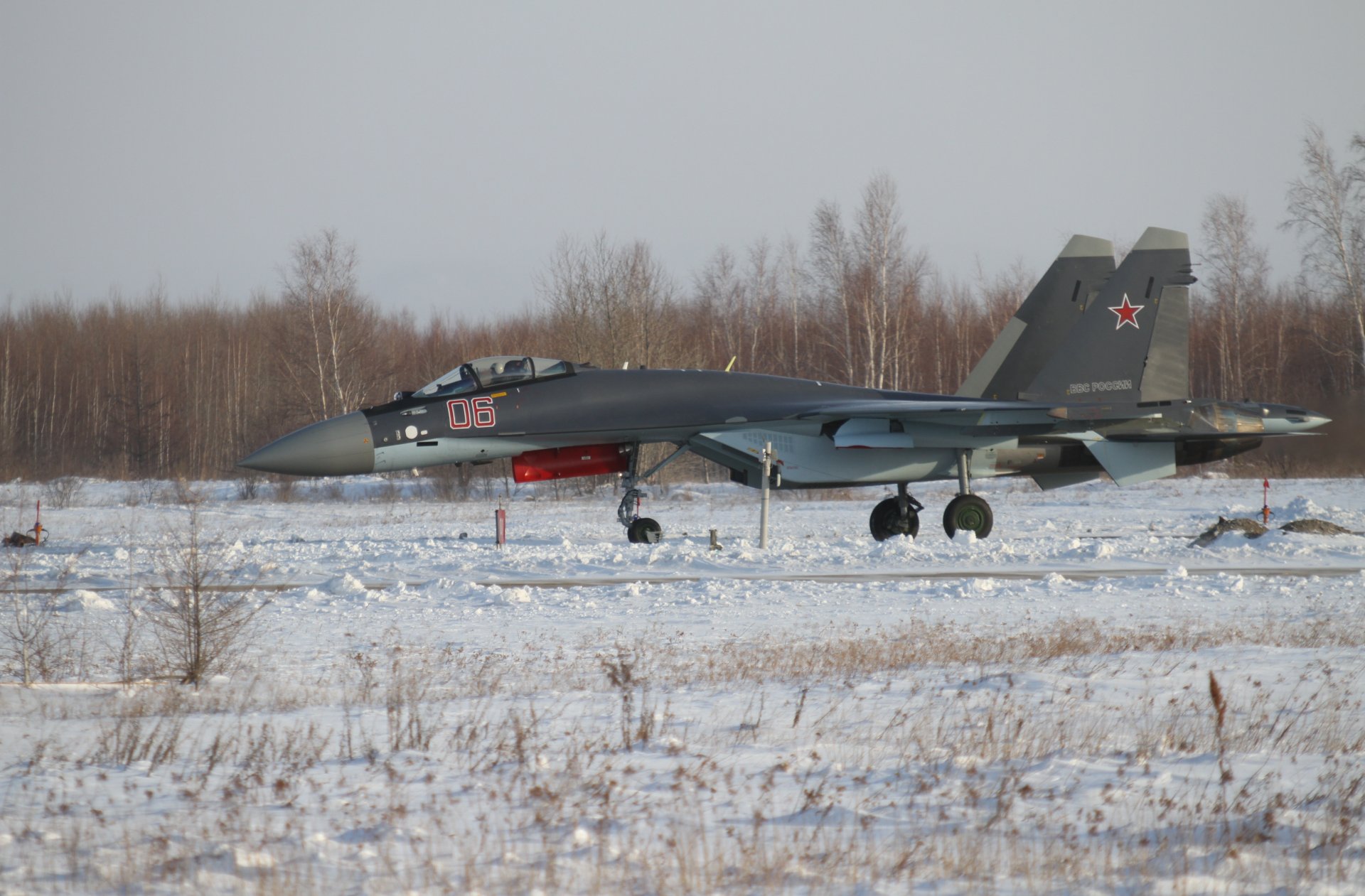 caza su-35s serie invierno nieve pre-lanzamiento entrenamiento