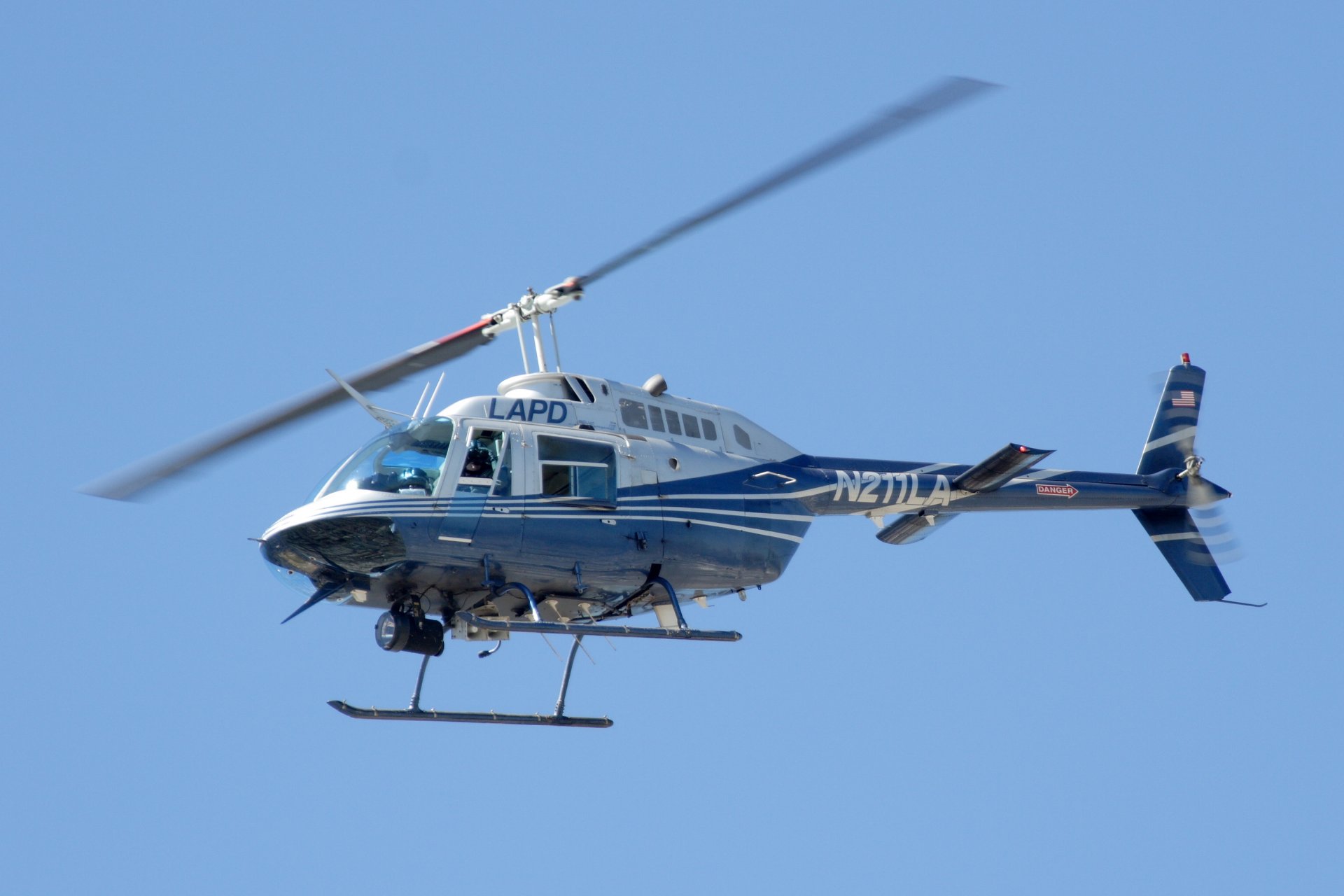 bell helicopter textron company 206 jetranger leggero multiuso elicottero volo eliche cielo