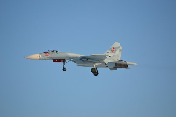 Avión de combate su 27 cm 3 tren de aterrizaje