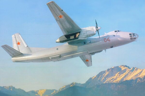 Photographie aérienne de l avion dans les montagnes