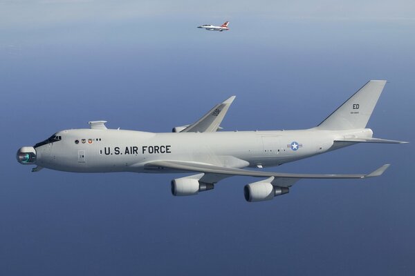 Avión militar de la fuerza aérea de los Estados Unidos