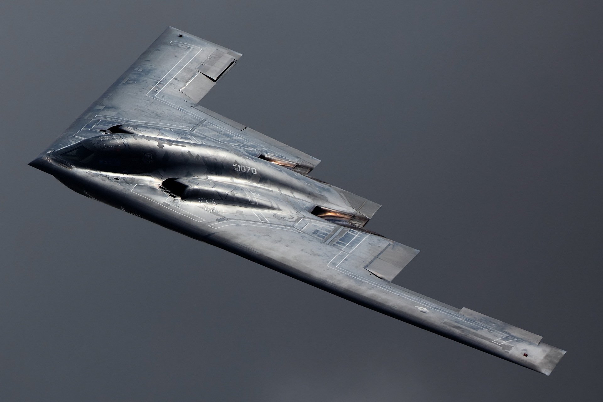 samolot broń niebo b-2 spirit