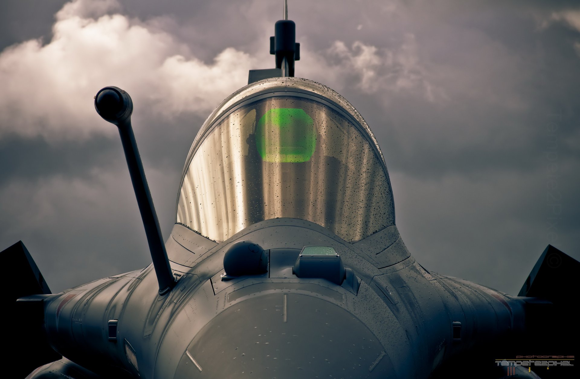 dassault rafale luchador gotas