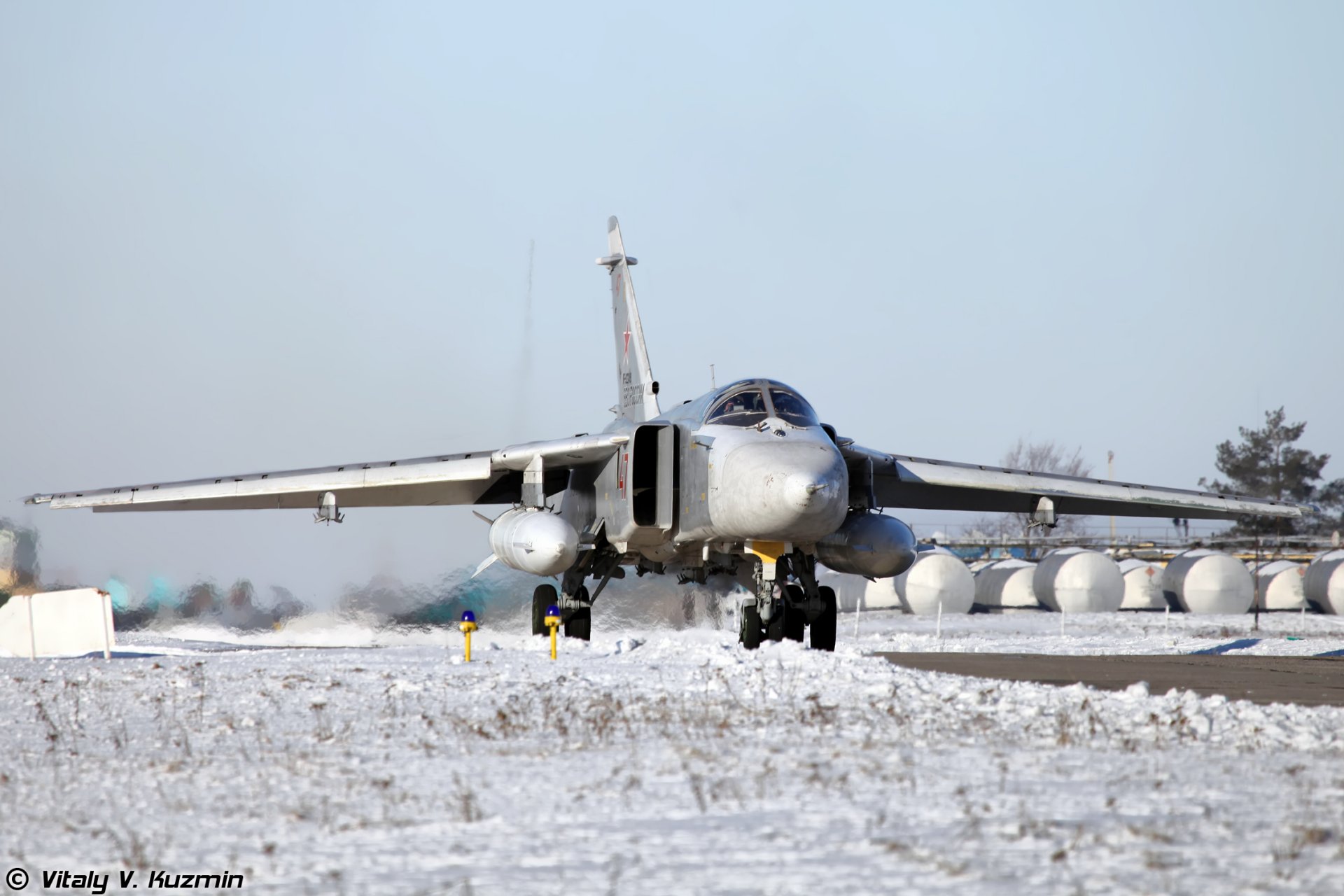 su-24 bombardier de première ligne okb sukhoi force aérienne russe