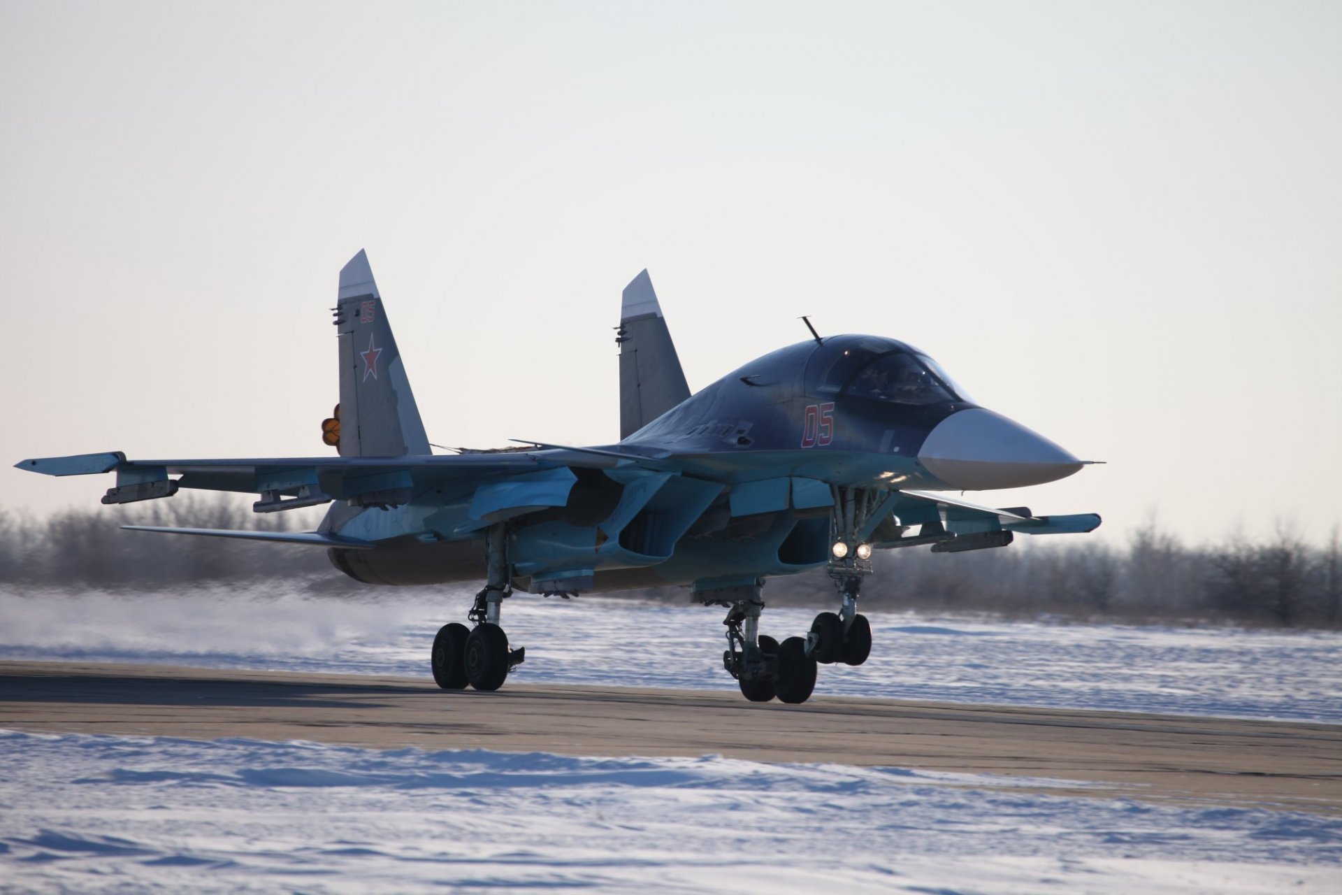 su-34 difensore bombardiere in prima linea sukhoi aeronautica russa decollo