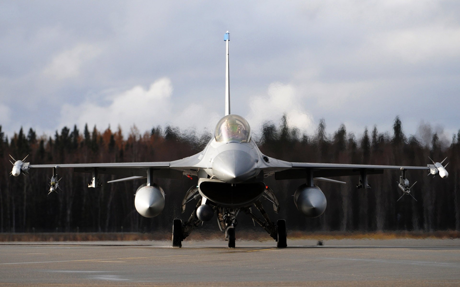 fighter airport off rockets arm