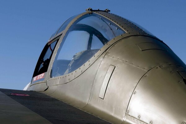 Cabina di pilotaggio dell aereo militare Lockheed R38