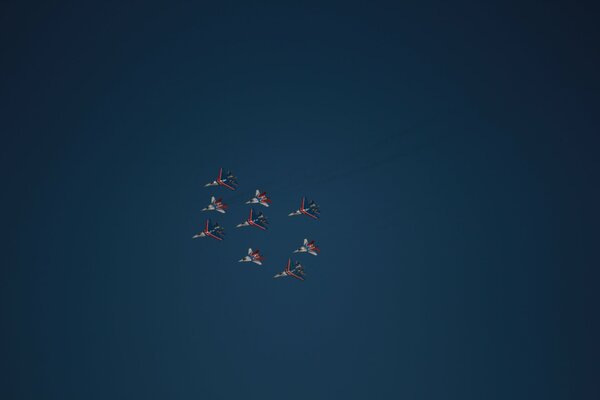 Knights swifts su 27 planes in the sky