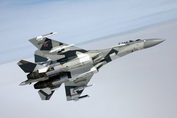 Avión de combate para prepararse para la batalla