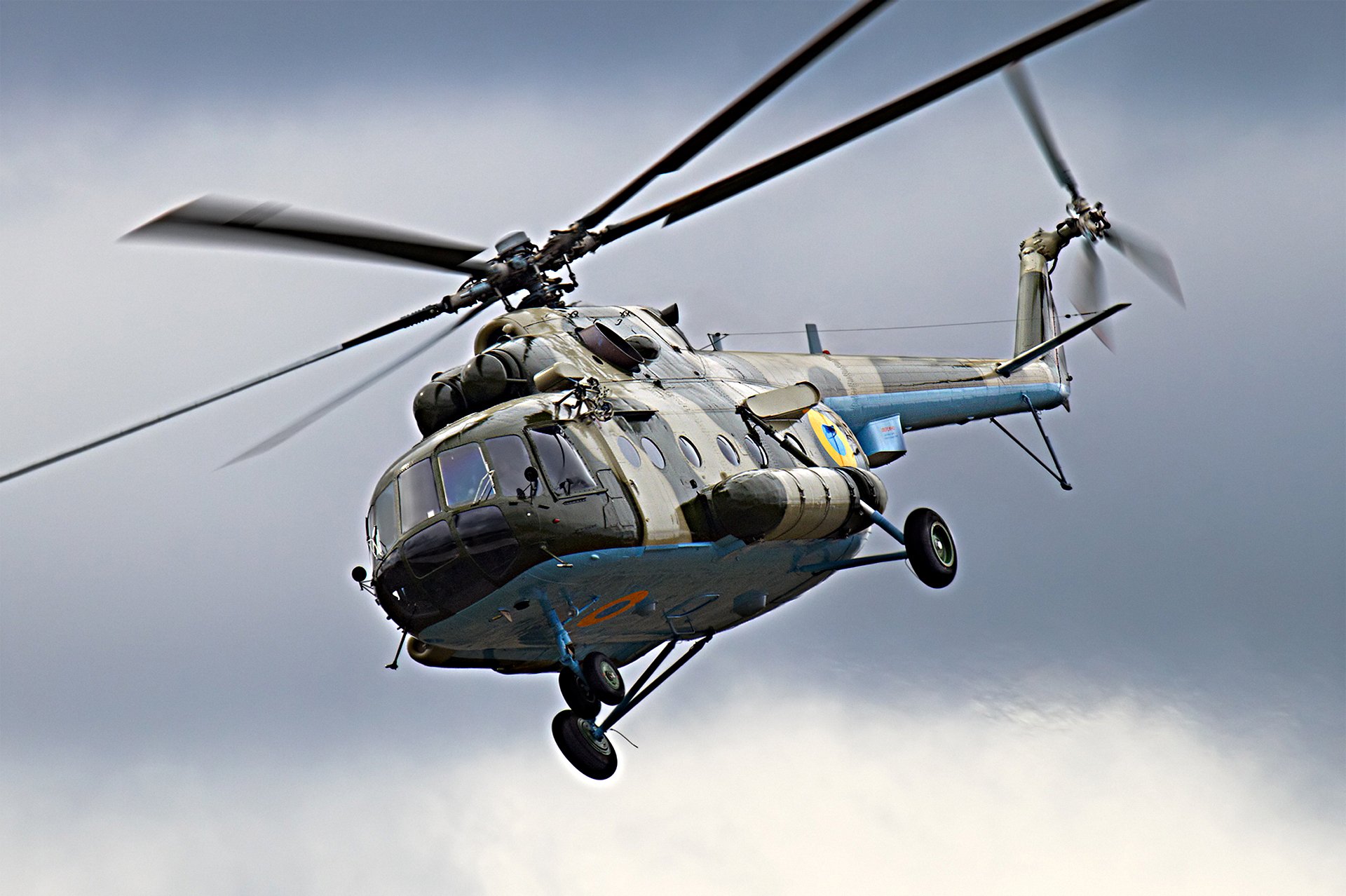 mi 8 ucrania helicóptero palas