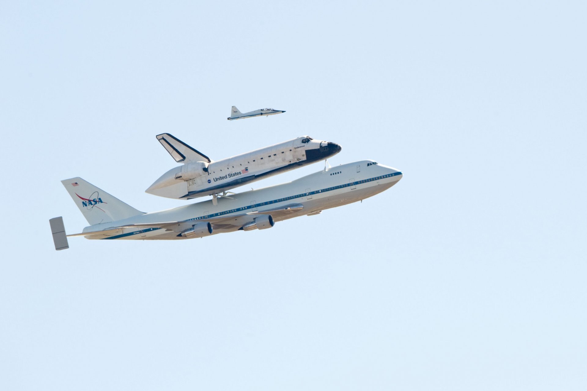 aereo boeing navetta endeavour aspirazione nasa volo cielo