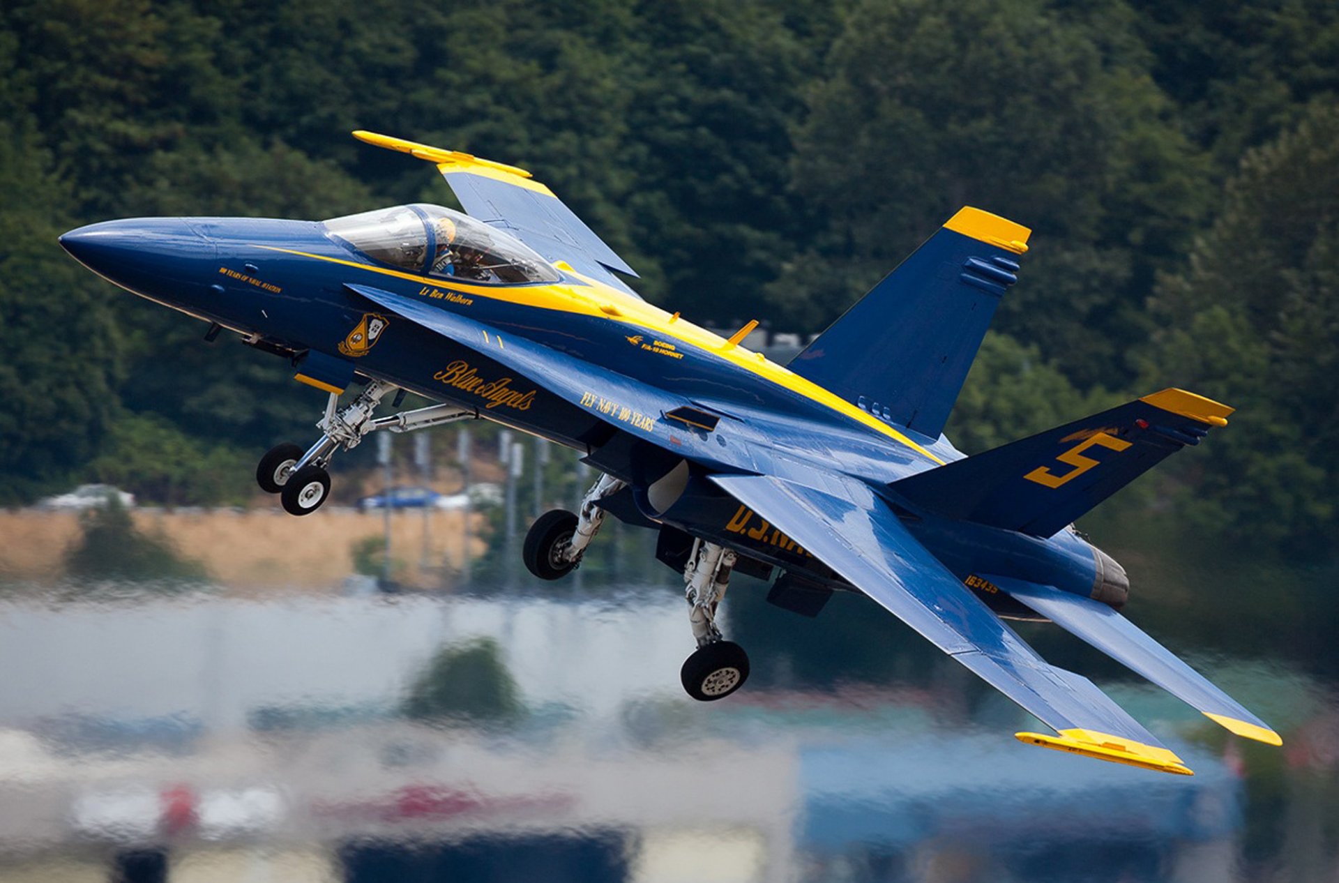 f-18 blaue engel kämpfer