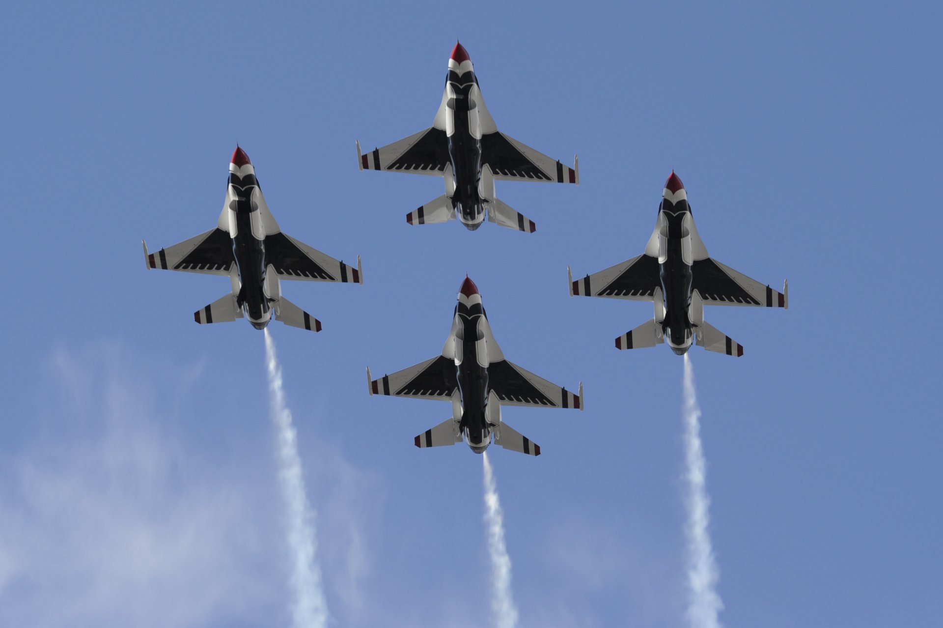 petreles thunderbirds fuerza aérea de los estados unidos fuerza aérea diamante equipo acrobático aviación f-16 fighting falcon luchador avión diamante formación aire cielo