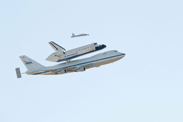 Boeing and the shuttle make a high flight into the sky