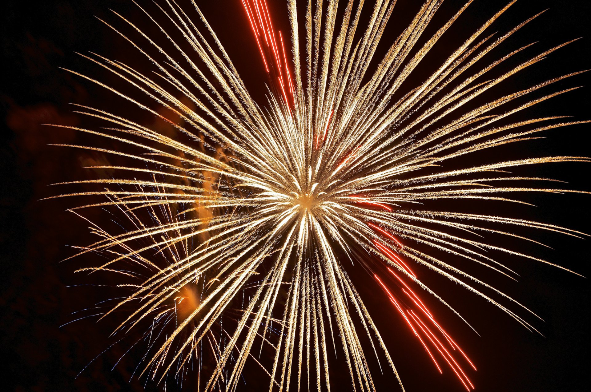 noche luces saludo fuegos artificiales