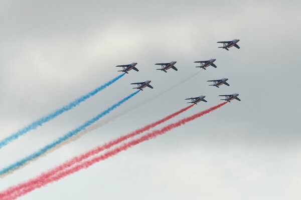 Les avions volent et mènent le tricolore au Max 2009