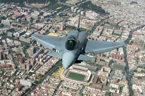 Fondos de pantalla vuelo de exterminio en la ciudad