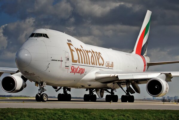 Parking of Boeing Emirates at the airport