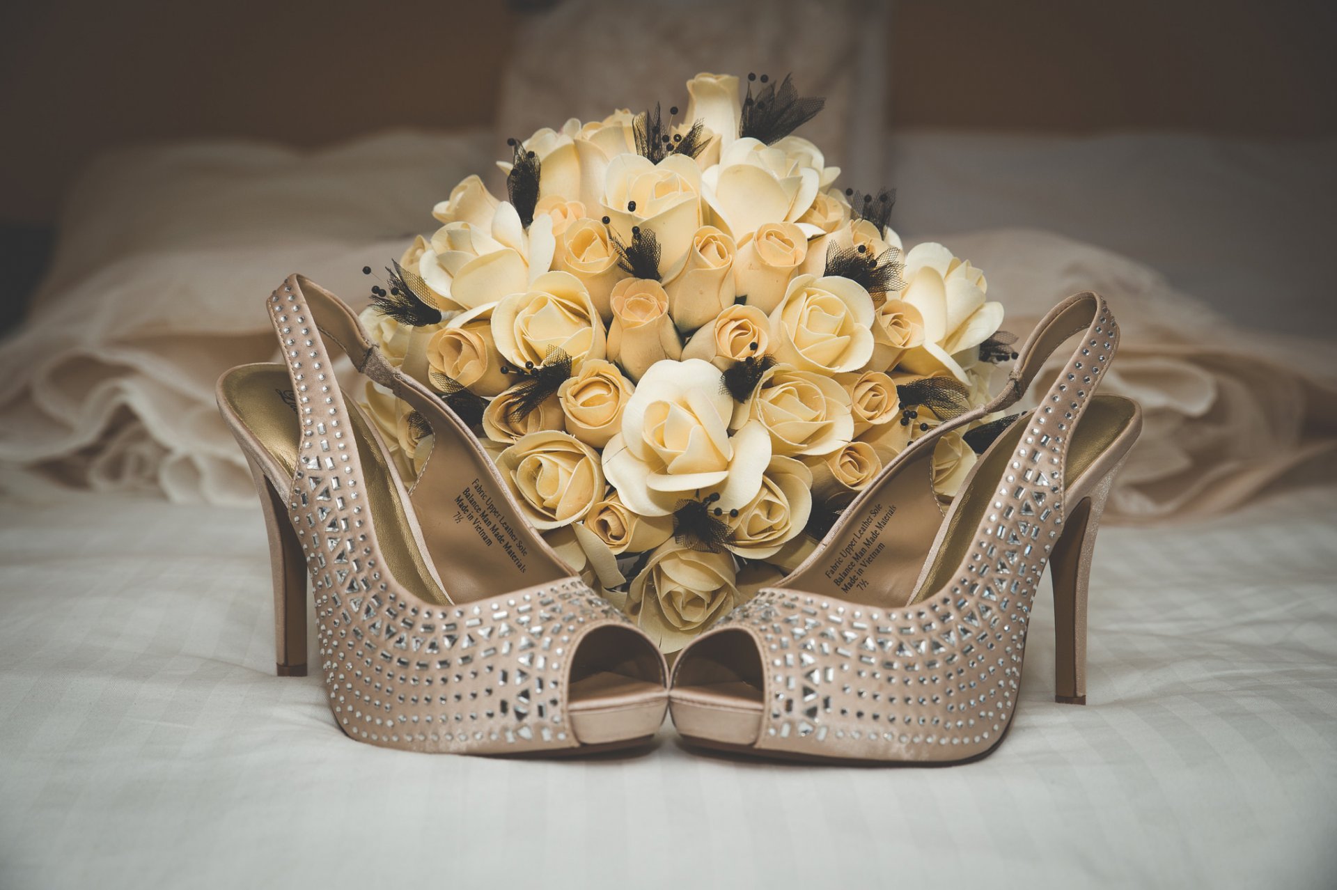 bouquet shoes wedding flower