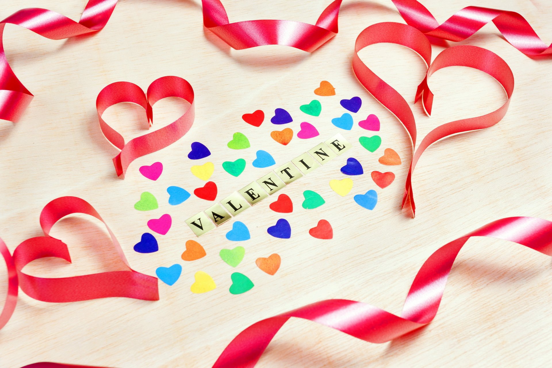 feliz amor romántico colorido corazones