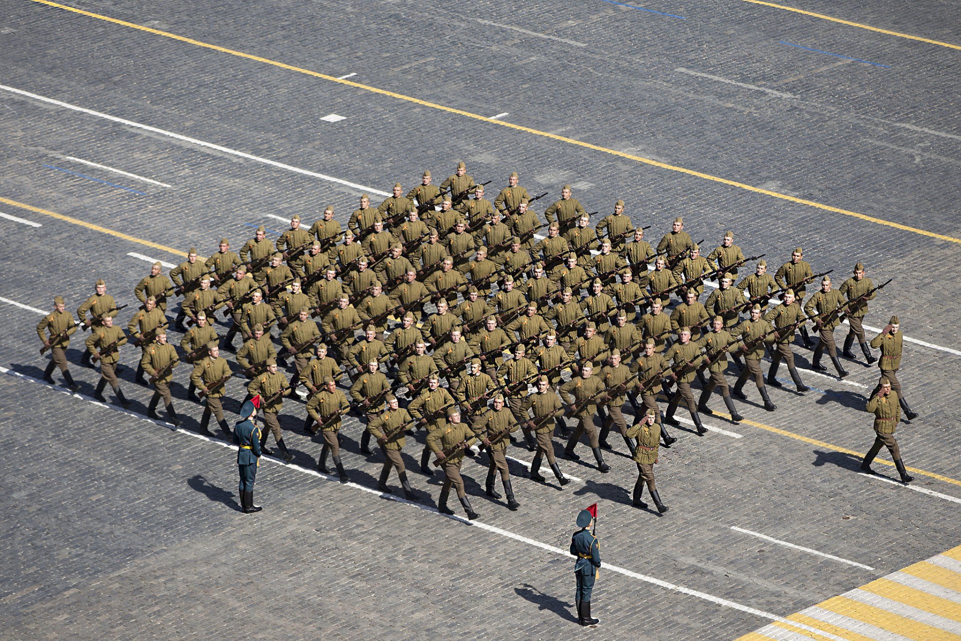 soldats seconde guerre mondiale uniforme jour de la victoire vacances place rouge défilé marche