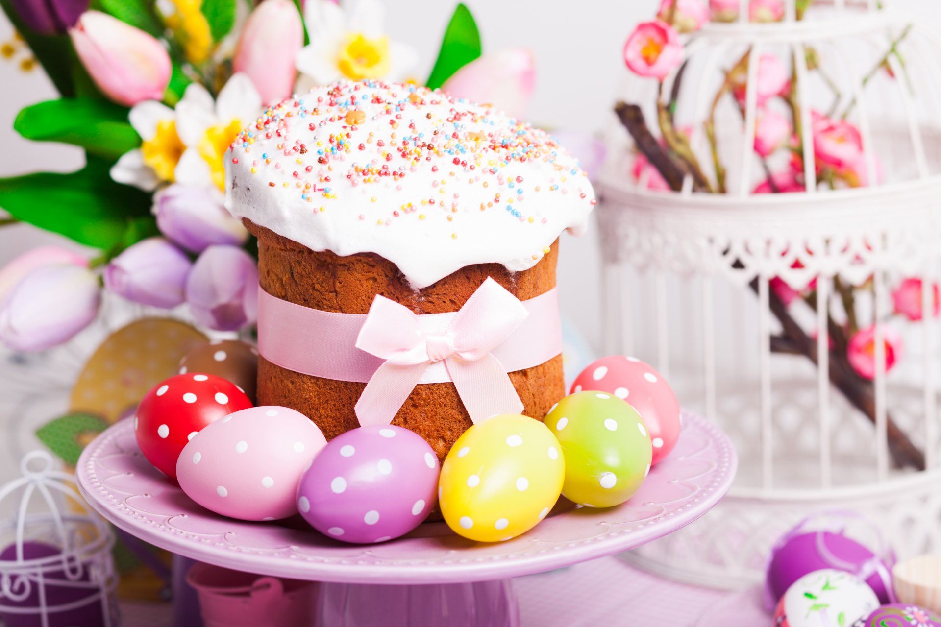 easter cake eggs tulips spring rest blessed cake icing baking